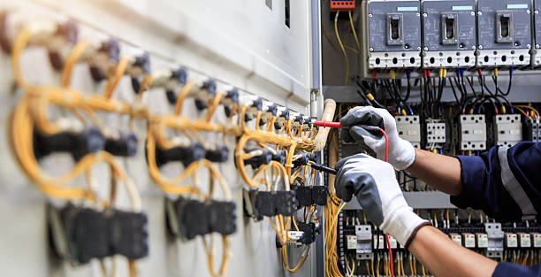 Professional Electrician technician working in Burt, MI